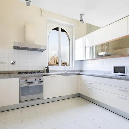 מלון דירות Six-bedroom On Lungotevere Degli Altoviti Apt 19 *